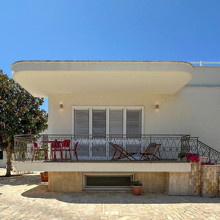 Flowing House Brindisi Exterior photo